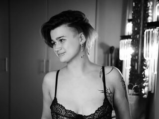 beautiful camgirl PeachBev