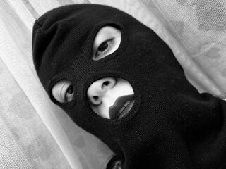 hot striptease web cam RavehnBlish