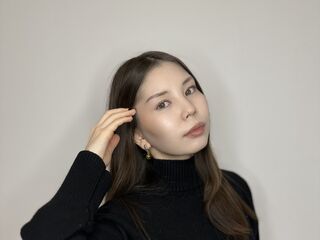 nude cam ReenaHarmen