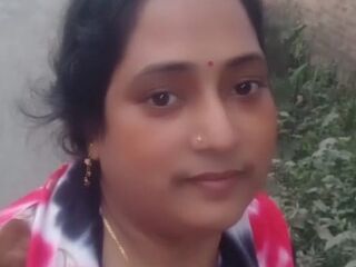 web cam show RiyaSen