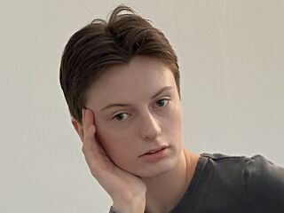 nude cam girl pic RufinaTavolario