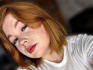 nude webcamgirl picture SallyJohnson