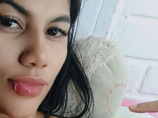 girl shaving pussy SamaraBles
