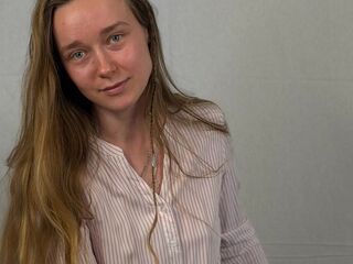 camgirl playing with sex toy SammieThornberg