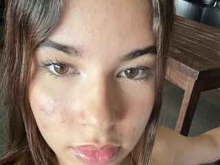 beautiful cam girl SariLane