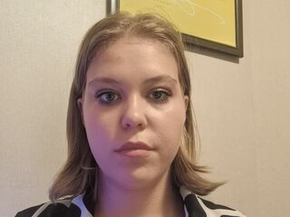 voyeur webcam SaturninaLeavitt
