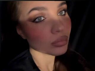 free webcam photo SeemaRedhouse