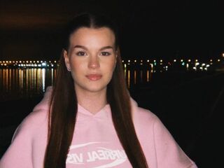 beautiful camgirl StaceyRouthier