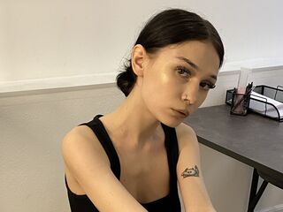 free nude live show TaliaHicks