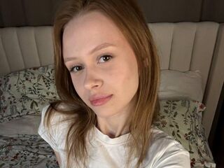 webcam girl chatroom TaraGnagey