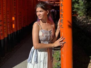 naked cam girl masturbating with vibrator ThuAllin