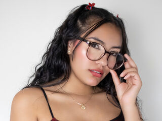 girl fingering shaved pussy VioletaVix