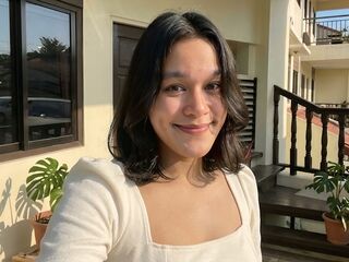 LaraSnow
