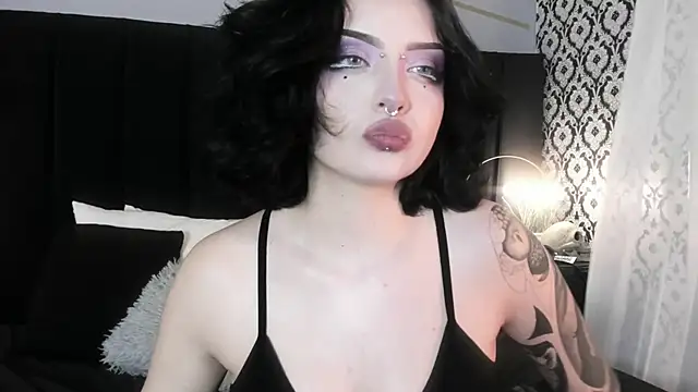 Adeelinee