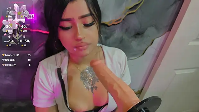 Alisha_Foxxy