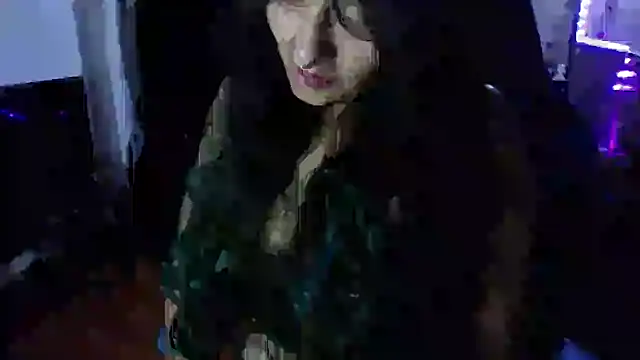 AngelaQueen_