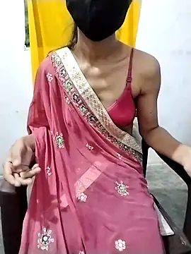 Cute-Naavya