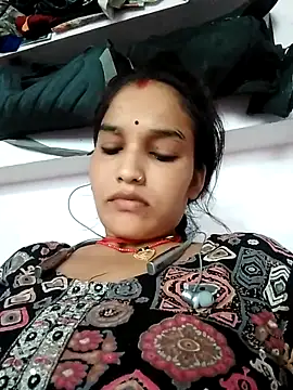 Gauri_hot