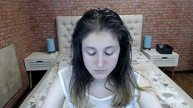 Holliy_Cooper