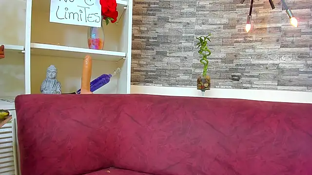 Hussy_Maid