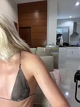 Kiss_Avrora_