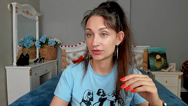 KorriNaughty