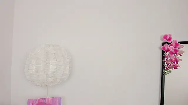 Lilly_Colins