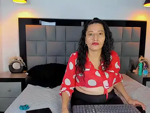 Melina_Mature