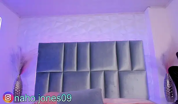 NahoJones