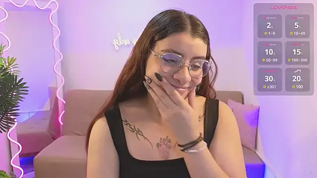 Naomy_tay1