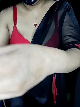 PRIYA-32