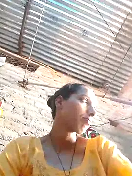 Pinki_thakur_1