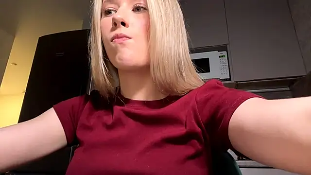 Ruby_Blonde_Photik