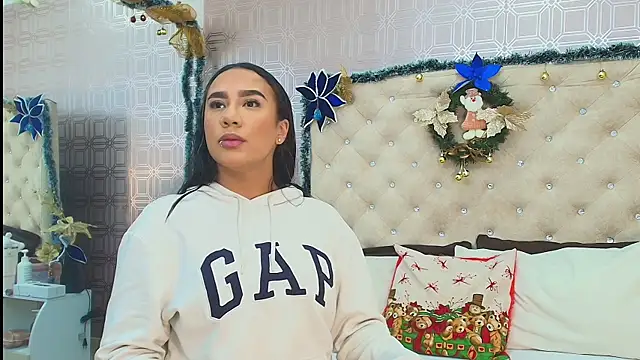 Sara_Desire