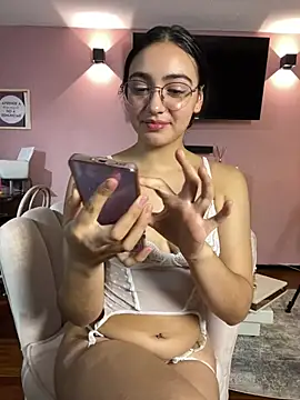 SolMonroy_Pink