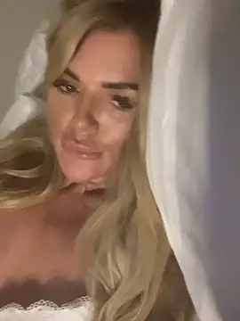 TheCumSlutBarbie