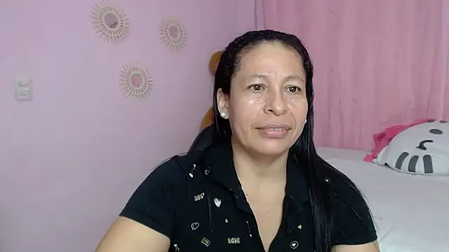 mature_martina