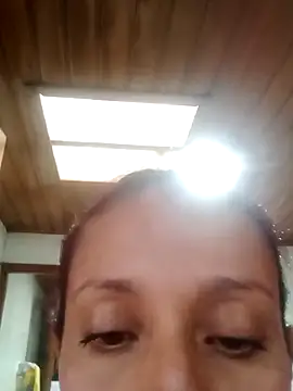 mia_veel