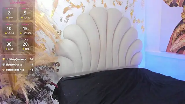 mia_white_cr