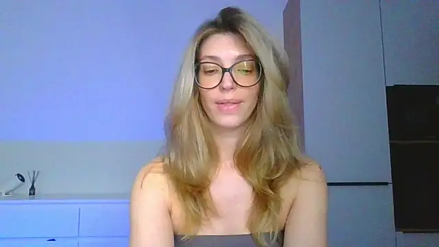 ms_Adelina