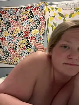 thicbustybarbiee