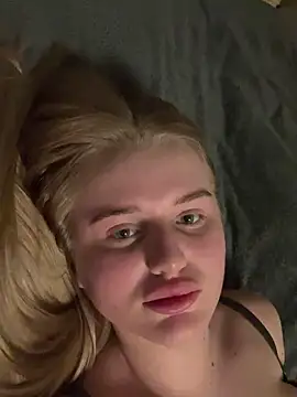 yourhornyslut